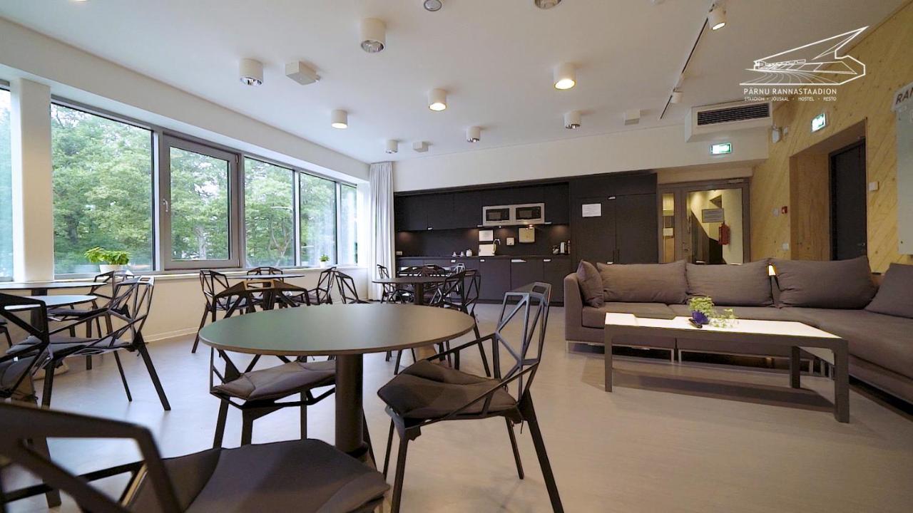 Paernu Rannastaadioni Hostel Eksteriør bilde